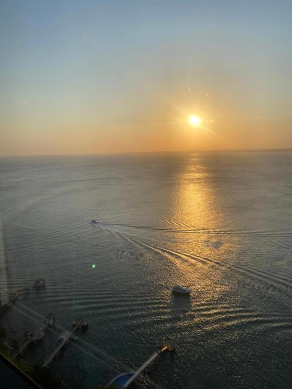 Sol Victoria Marina Apartment Salvador Bagian luar foto