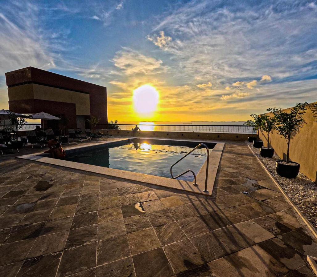 Sol Victoria Marina Apartment Salvador Bagian luar foto
